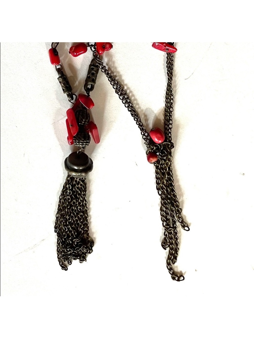 Cute vintage Urban Outfitter necklace. Doubles chain beads